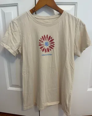 Life is Good Women's Americana Daisy Short Sleeve Tee Size Medium thumbnail 1