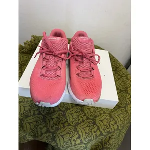 Under Armour Charged Pursuit 2 Pink Fuchsia Size 8.5 Women’s Sneakers Atletic thumbnail 6