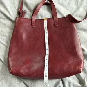 Madewell The Transport Crossbody in Dark Cabernet Leather Zip Closure Preppy thumbnail 13