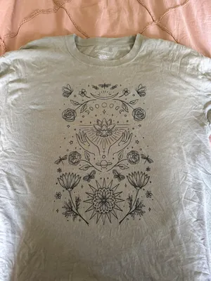 American Eagle Oversized Graphic Tee thumbnail 1