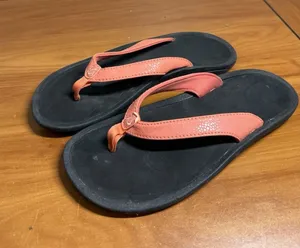 OluKai Kulapa‎ Kai Sandals Women's Coral Pink Orange Thong Flip Flops Size 6/36 thumbnail 1