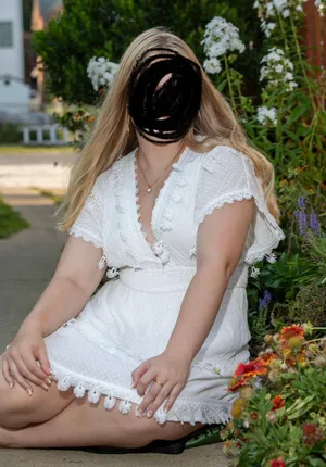 Hello Molly White Dress thumbnail 3