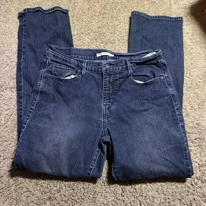 Levis 505 Straight Leg Jeans Womens 12 Dark Wash Denim Mid Rise Blue Pants thumbnail 2