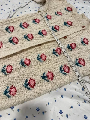 VTG Cream Peruvian alpaca knit bobble popcorn floral AOP Cottagecore cardigan. thumbnail 3