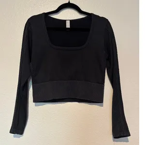 OFFLINE By Aerie Size XL Seamless Cable Square Neck Long Sleeve Crop Top thumbnail 3