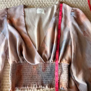 Aritzia Wilfred Wistful Blouse in Watercolor in S thumbnail 5
