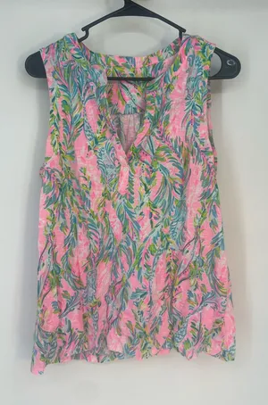 Lilly Pulitzer Sleeveless Pink Floral-Print Women's Top thumbnail 1