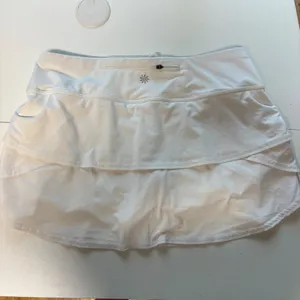 Athleta Ruffle Skort Women Medium White Tiered Tennis Golf Active S/983302-02 thumbnail 7