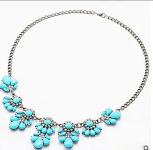 Resin Gems and Rhinestone Summer Style Flowers High Fashion Necklace thumbnail 1