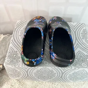 Totes Black Blue Bailey Everywear Floral Lightweight Gardening Clogs Size 10 thumbnail 5