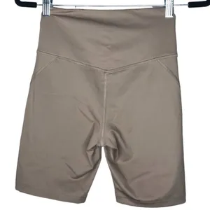 Girlfriend Collective Bike Short Limestone Small thumbnail 6