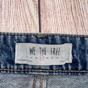 We The Free Free People‎ Denim Mini Skirt Front Zip Frayed Hem Size 27 OB841640 thumbnail 6