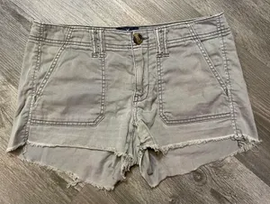 American Eagle Outfitters shorts thumbnail 1