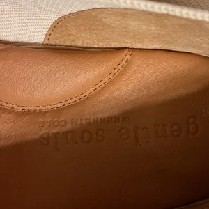 Gantle Souls by Kenneth Cole Espadrille Flats Upper Textile Lining Leather thumbnail 12