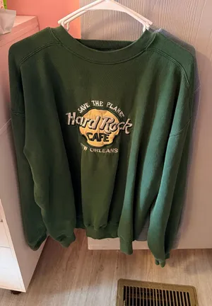 Hard Rock Cafe Sweatshirt thumbnail 1