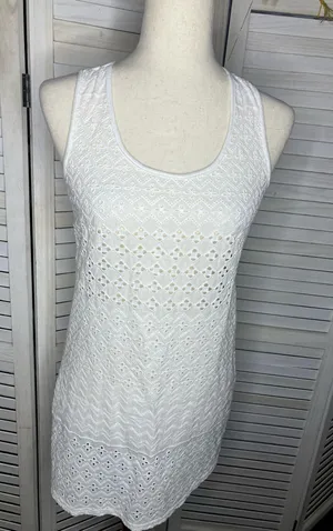 Solitaire Swim White eyelet women’s tank top thumbnail 1