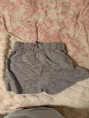 Lululemon Shorts thumbnail 3