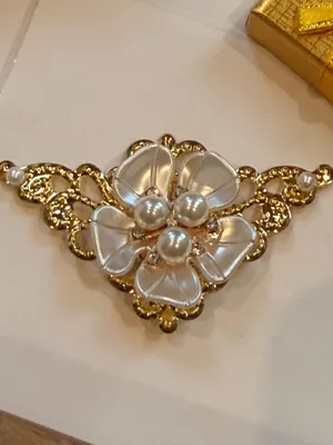 Gold Tone Floral Brooch Pin With Faux Pearl & Rhinestone Accents Gift Box Includ thumbnail 5