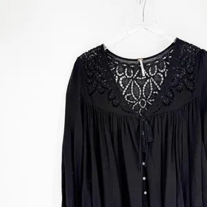 Free People Doin' It Right‎ Black Eyelet Top Women's Size XS Boho thumbnail 4