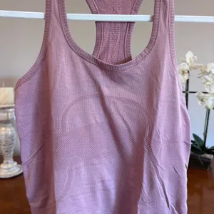 Lululemon Swiftly Tech Racerback Tank Pink Taupe Size 6 thumbnail 3