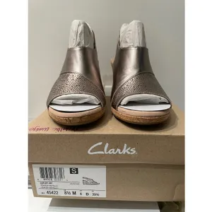 Clarks Lafley Joy Pewter Metallic Leather Wedge Sandals 8.5 M 26145422 NEW‎ thumbnail 2