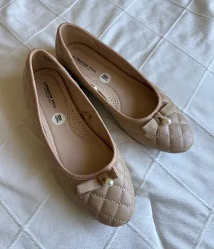 London Fog flats Size 9 thumbnail 1