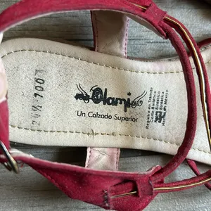 Red sandals Size 7 thumbnail 3