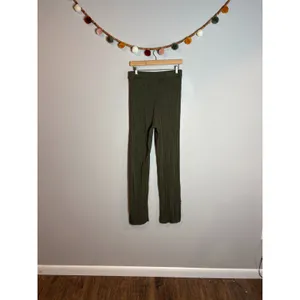 Gap dark green ribbed sweater lounge pants thumbnail 2