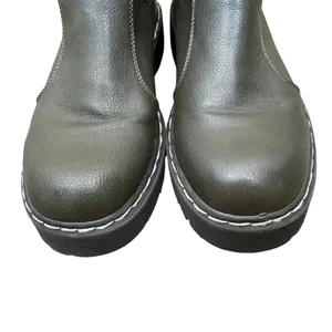 Sincerely Jules Hippie Olive Green Platform Lug Sole Chelsea Boots Size 6.5 M thumbnail 3