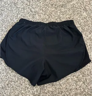 Girls Nike Dri-Fit Shorts thumbnail 2