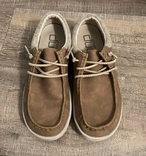 Brown Size 9 thumbnail 5