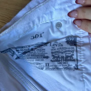 Levi's White Jean Shorts for Women thumbnail 2
