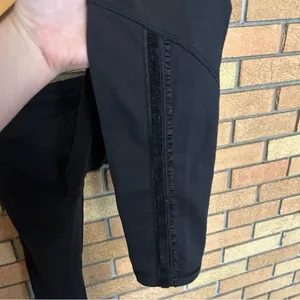 Lululemon Full Length Ruffle Athletic Leggings Black Size 4 thumbnail 3