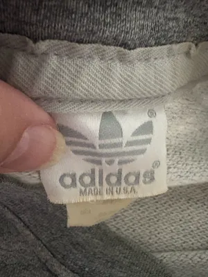 Adidas size medium grey crewneck sweatshirt  thumbnail 6