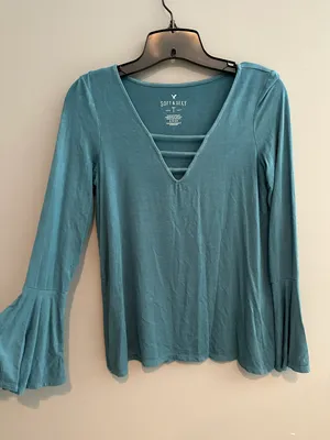 American Eagle Outfitters Long Sleeve thumbnail 1