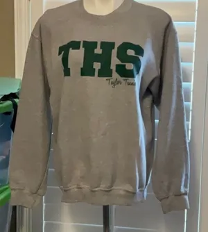 Gildan Gray and Green Sweatshirt Athletic Style thumbnail 1