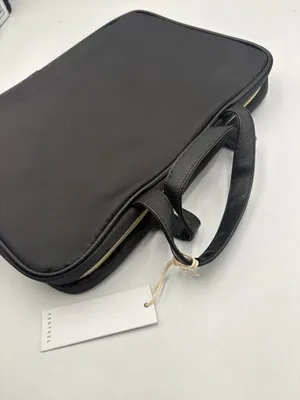 Kestrel Black Zip thumbnail 1