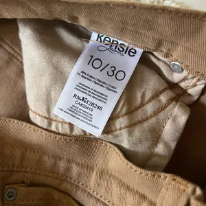 Kensie Vintage Luxe Straight Leg Slim Tan Jeans Size 10/30 thumbnail 7