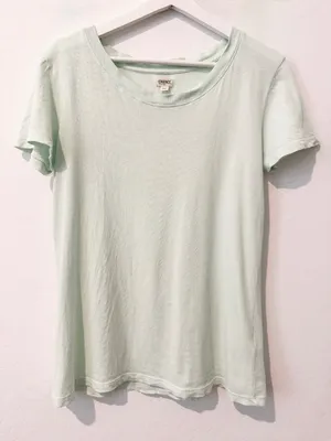 L’Agence Cory Cotton Scoopneck Tee Size Medium Honeydew Classic Basic Minimalist thumbnail 3