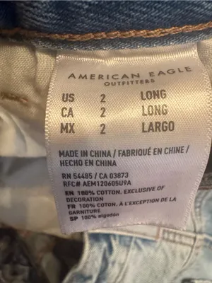American Eagle Relaxed Mom Jeans – Size 2 Long, Light Wash thumbnail 5
