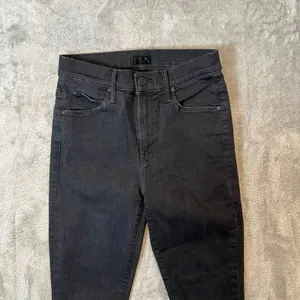 Mother The Stunner Double Zip Ankle Step Fray Not Guilty 25 Edgy Minimalist Chic thumbnail 3