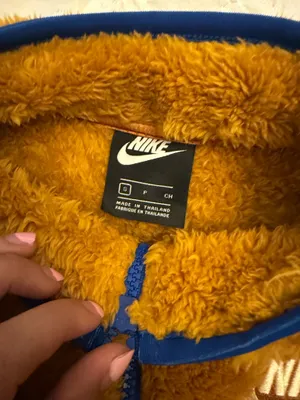 Nike Fuzzy Cropped Quarter-Zip thumbnail 2