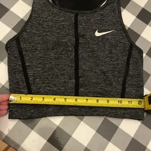 NIKE PRO HYPERCOOL Women’s TANK TOP DRI FIT CROPPED GREY BLACK MESH Size Small thumbnail 7