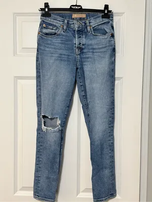 NWOT 7 For All Mankind Luxe Vintage Distressed Ripped Josefina Denim Jeans Sz 24 thumbnail 3