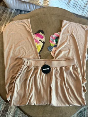 Huukey Beige Wide Leg Pants Women's Size Medium thumbnail 3