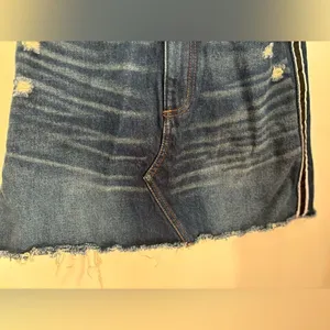 Abercrombie distressed denim skirt size 0 100% cotton thumbnail 7