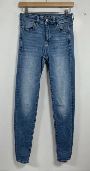 Womans American Eagle Next Level Stretch Blue Jeans Size 4 thumbnail 1