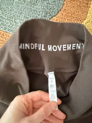 ALO Yoga Mindful Movement Brown Seamless Ribbed Leggings 28” Inseam High Waisted thumbnail 3