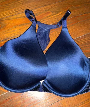 Victoria’s Secret Front-Close Racerback Lightly Lined Plunge Bra 32DD thumbnail 1