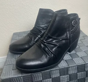 Naturalizer Boots Women's Size 7 Black Booties Autumn Preppy Casual Heeled Shoes thumbnail 1